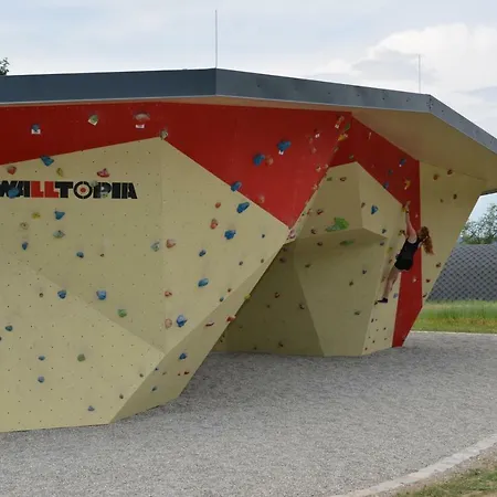 Campinghuette Im Sporterlebnispark Campingplatz