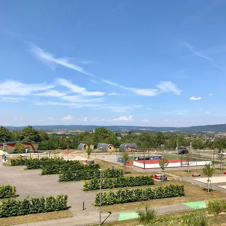 Campingplatz Campinghuette Im Sporterlebnispark