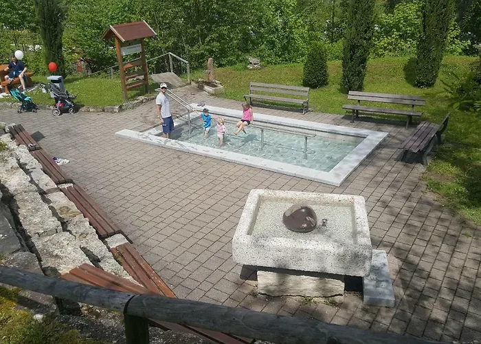 Campinghuette Im Sporterlebnispark * Allmersbach im Tal